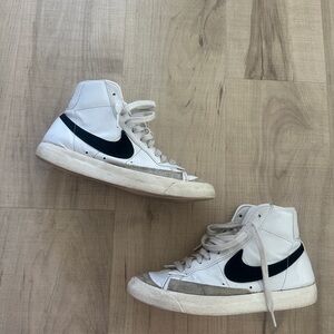 Nike Men’s White and Black High-Tops
